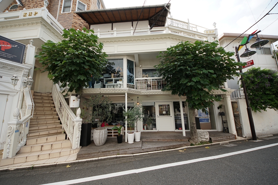 muta(ムータ) 原宿 キャットストリート