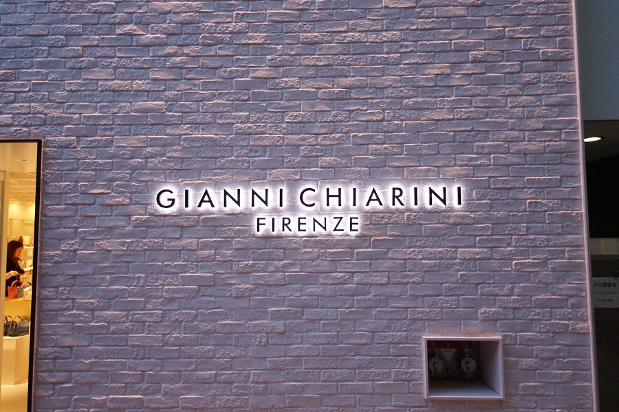 GIANNI CHIARINI(ジャンニ キアリーニ) 表参道店
