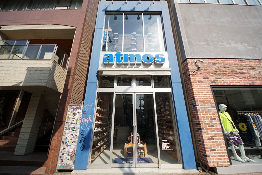atmos Meiji Street(アトモス 明治通り店) 
