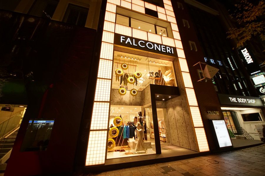 FALCONERI (ファルコネーリ)表参道