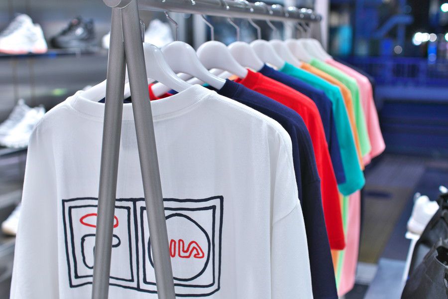 アパレル類 FILA(フィラ) 原宿 明治通り