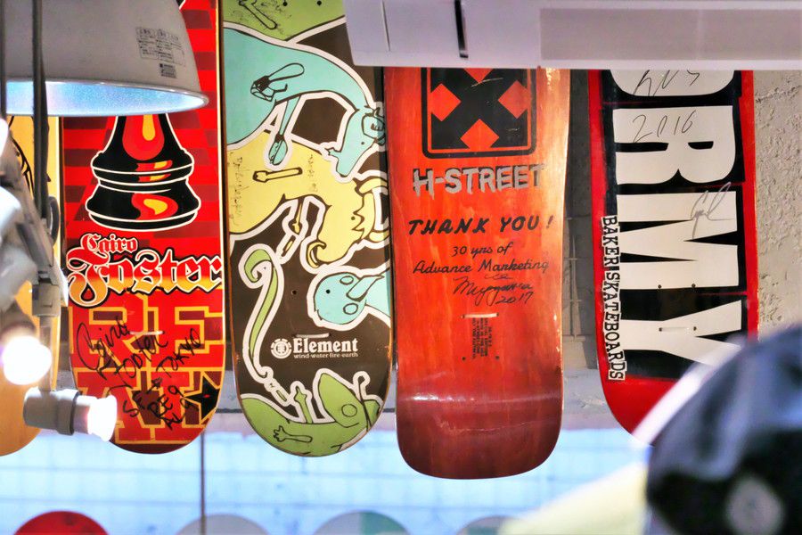 STORMY STORE SHIBUYA (ストーミーストア 渋谷) の店内 スケートボード