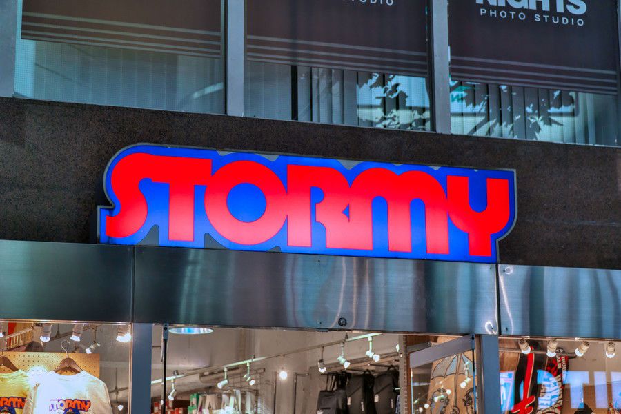 STORMY STORE SHIBUYA (ストーミーストア 渋谷) の看板
