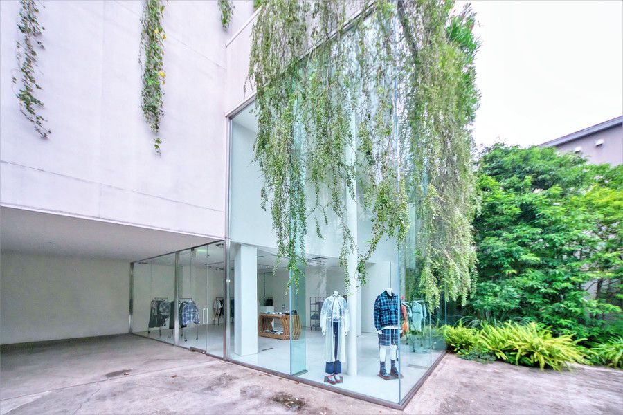 FACETASM(ファセッタズム) が青山にオープンした本店