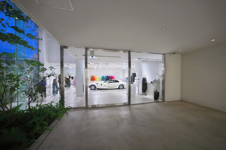 Dogs AOYAMA(青山) DJ KOHH（コー）による週末限定ショップ