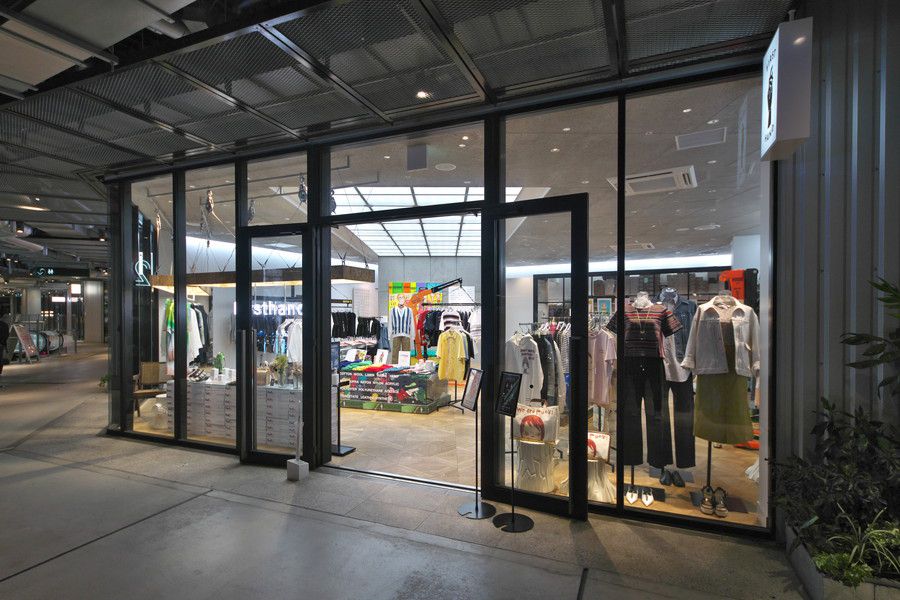 Firsthand(ファーストハンド) ミヤシタパーク のエントランス