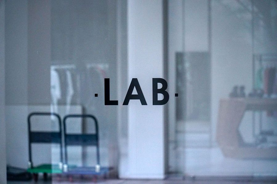 ロゴ LAB AOYAMA(青山) FACETASM監修 CNAC