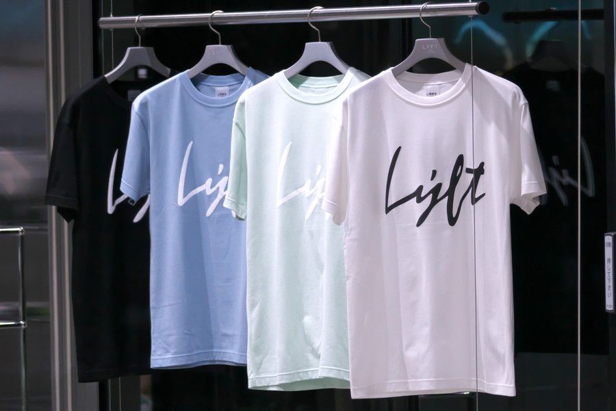 LYFT(リフト) 表参道&原宿ストアのTシャツ