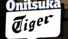 Onitsuka Tiger(オニツカタイガー) 渋谷2の看板