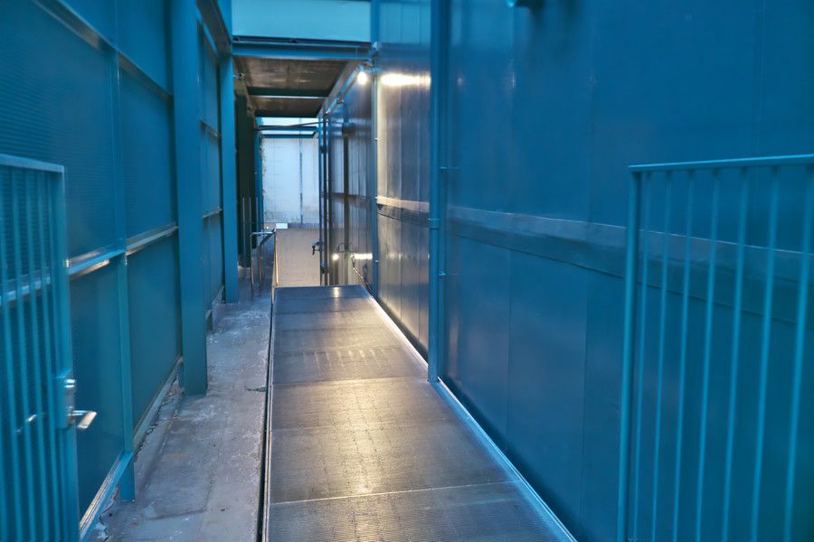 Gallery COMMON(ギャラリーコモン) B1Fへの通路