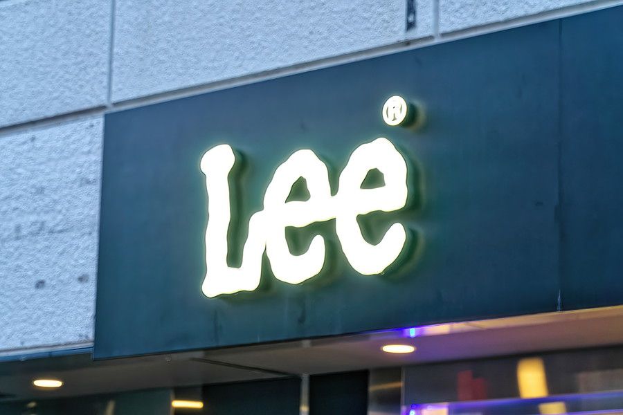 Lee 原宿店の看板