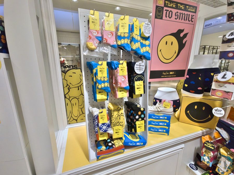 Happy socks deals 新宿