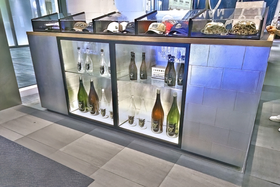 SAKE STORM COWBOY(サケ・ストーム・カウボーイ)のディスプレイ