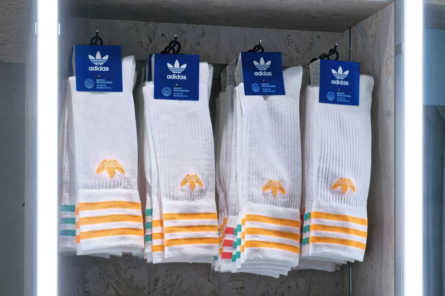 ATAD 原宿のアディダスのソックス