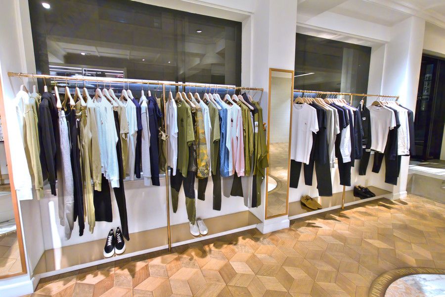 メゾン キツネ 青山 メンズアイテム