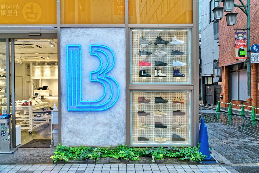 BILLY'S(ビリーズ) 新宿のロゴとエントランス