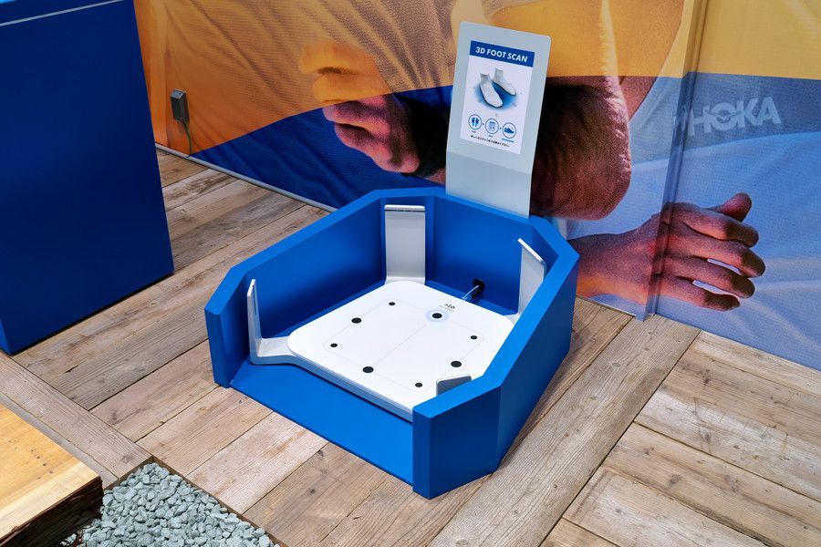 3Dフットスキャンによる測定と最適なシューズの提案