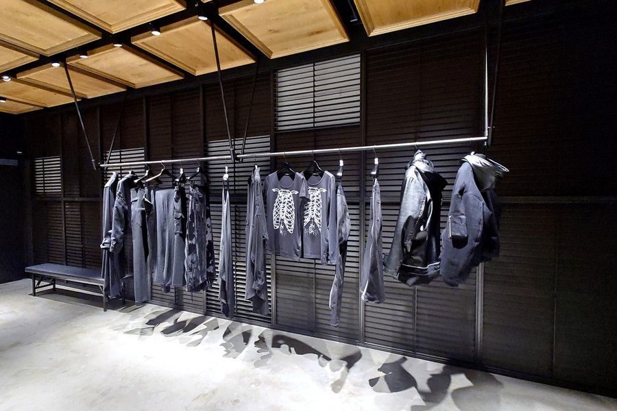 Yohji Yamamoto 2(ヨウジヤマモト2) 青山 B1Fのアイテム