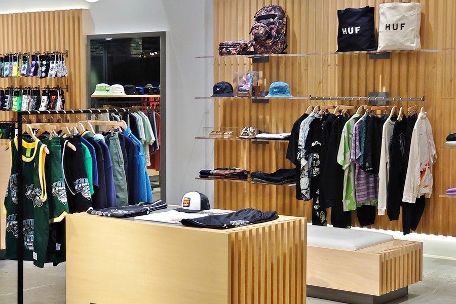 HUF(ハフ) お台場 ダイバーシティ東京のアパレル類