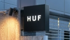 HUF(ハフ) 原宿の看板