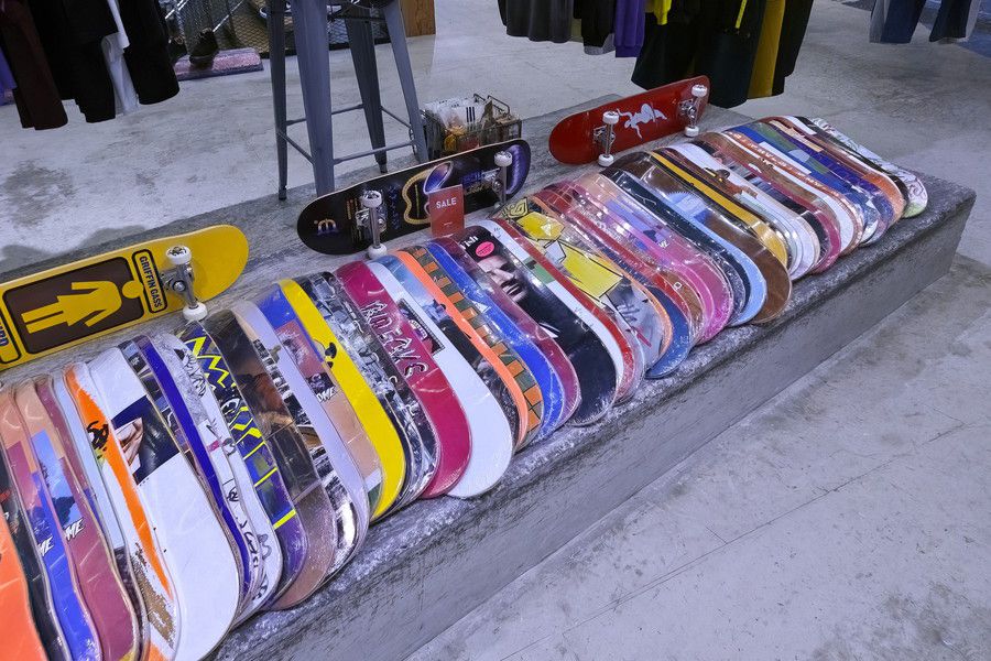 MORTAR TOKYO(モータル 東京) のスケートボード