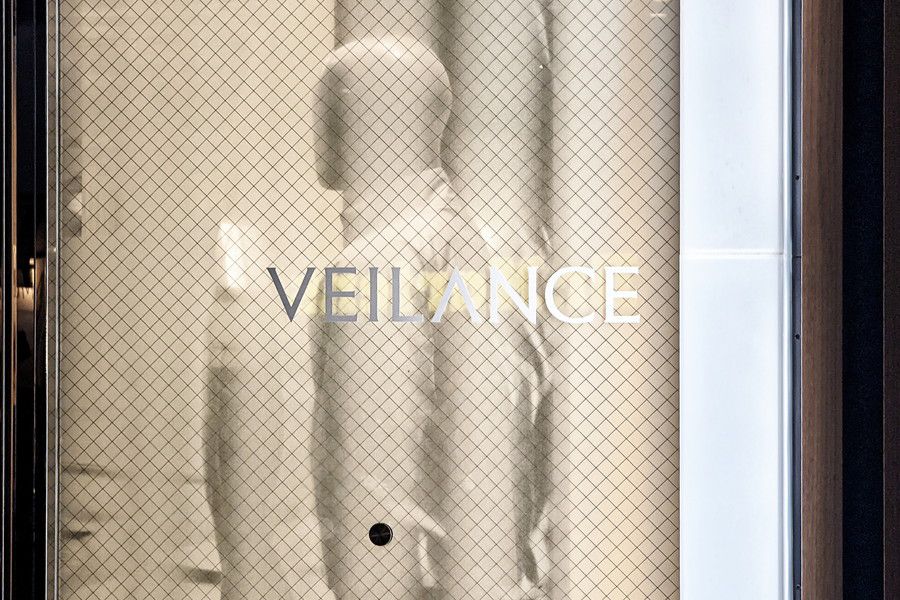 アークテリクス 原宿 バードネスト VEILANCEのロゴ