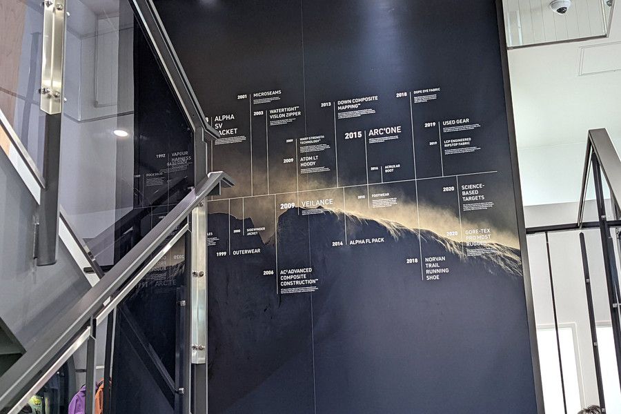 アークテリクス 原宿ブランドストアの階段