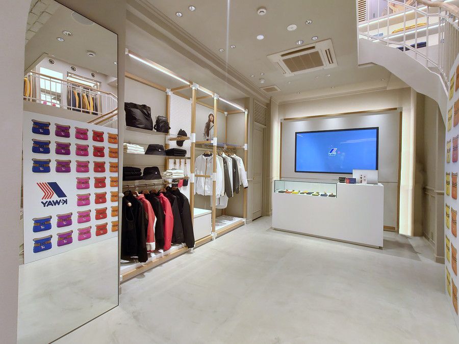 K-WAY(ケーウェイ) 渋谷店の1F店内の様子