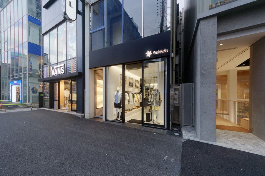 GOLDWIN(ゴールドウィン) 原宿店の周辺の様子