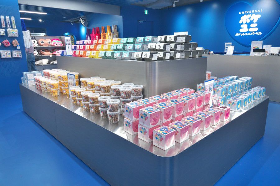 ポケユニ 原宿 明治通りの店内の商品