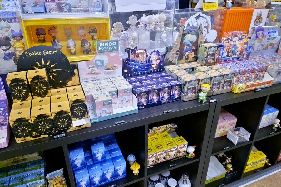 POP MART(ポップマート) 池袋サンシャインシティ アルタの店内アイテム