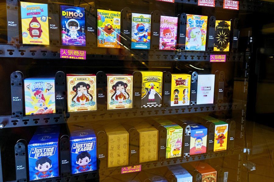POP MART(ポップマート) 自販機 お台場 ダイバーシティ東京プラザの販売アイテム