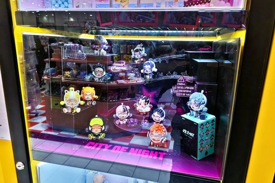 POP MART(ポップマート) 原宿アルタ 自販機(ロボショップ)の販売アイテム