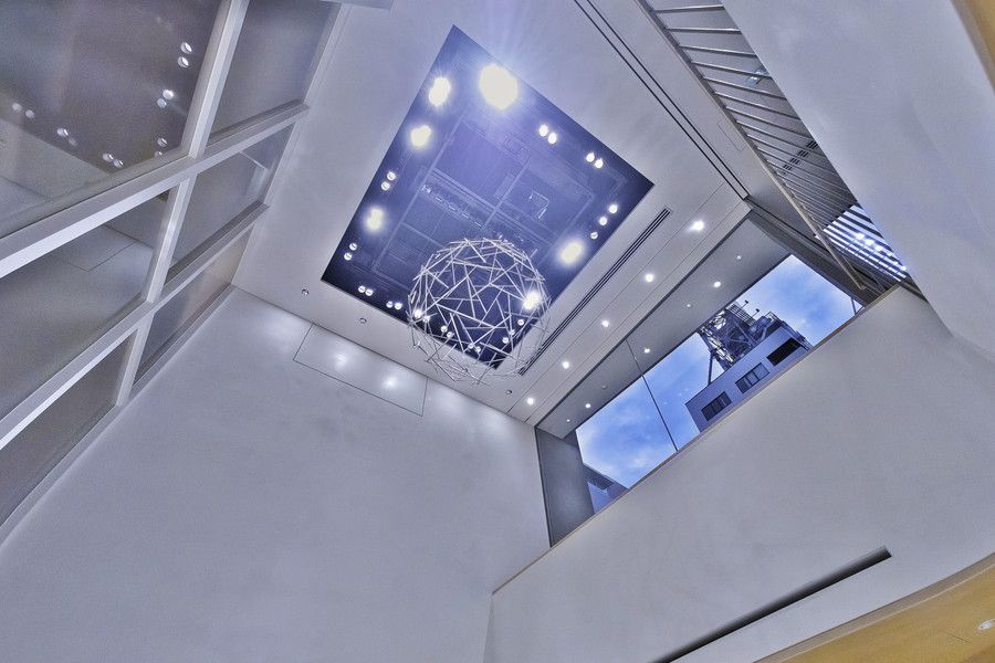 THE NORTH FACE SPHERE(ザ・ノースフェイス スフィア) の吹き抜け天井