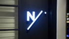 NEUTRALWORKS.HIBIYA(ニュートラルワークス 日比谷)のブランドロゴ看板