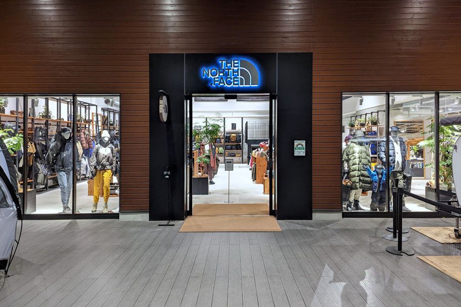 THE NORTH FACE(ザ・ノース・フェイス) 昭島 アウトドアヴィレッジのエントランス
