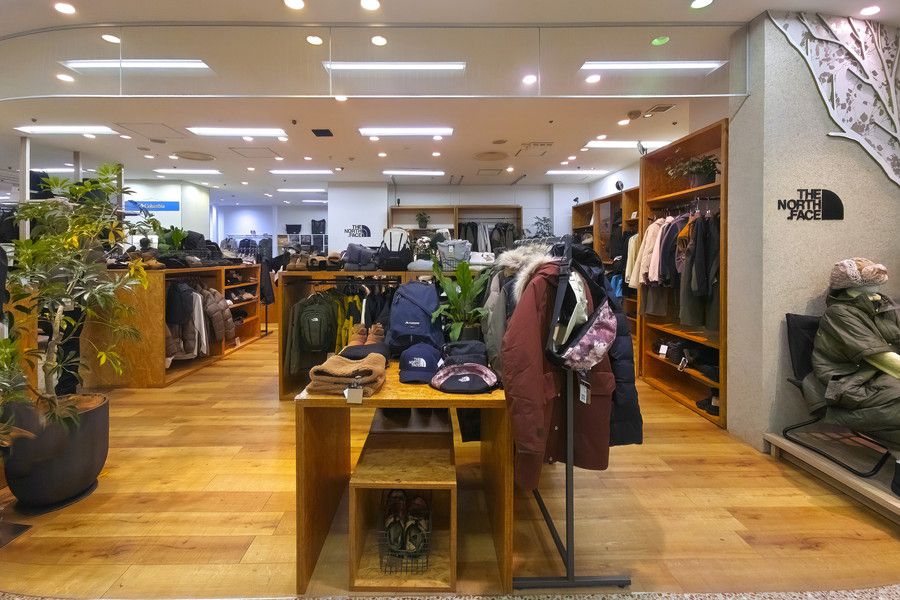THE NORTH FACE(ザ・ノース・フェイス) 西武池袋本店の店内の様子