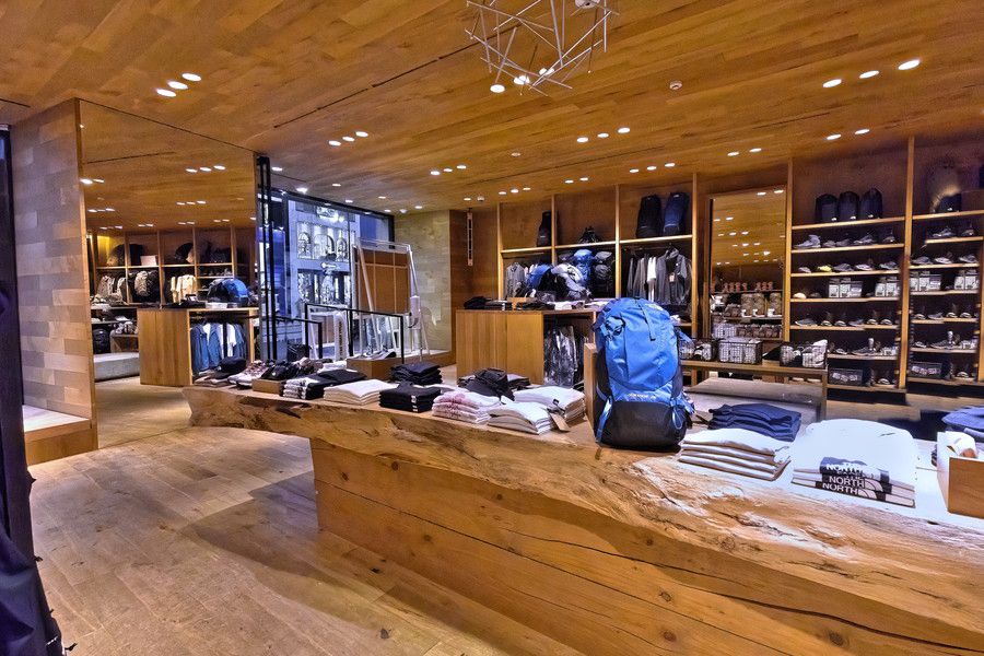 THE NORTH FACE Mountain(ザ・ノース・フェイス マウンテン) 原宿のディスプレイ