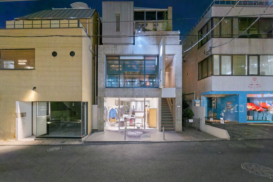 スタジオ ニコルソン 青山の正面からの外観