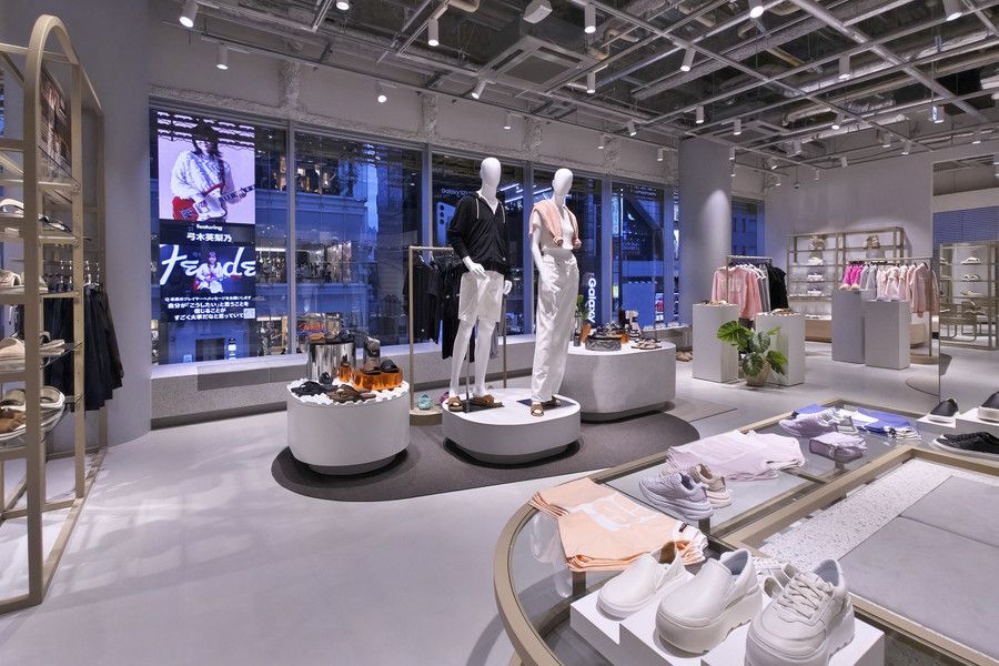 UGG TOKYO FLAGSHIP STORE(アグ 東京 フラッグシップ ストア) 2F店内の様子