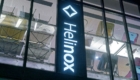 Helinox(ヘリノックス) 原宿の光るロゴ看板