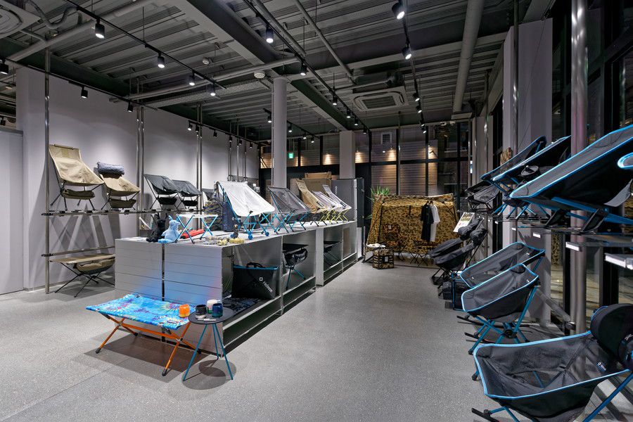 Helinox(ヘリノックス) 原宿 1Fの店内の様子