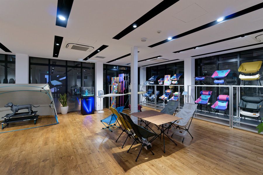 Helinox(ヘリノックス) 原宿の2Fの店内の様子