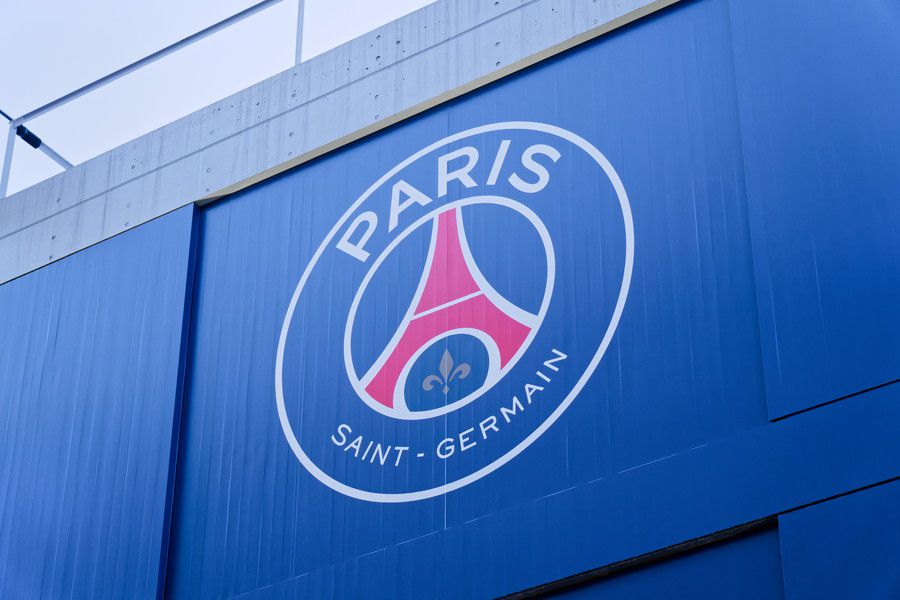 パリサンジェルマン(PSG) 表参道の看板