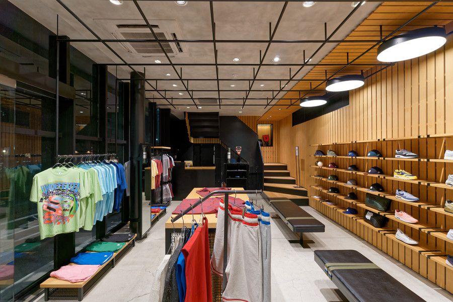 UNDEFEATED(アンディフィーテッド) 渋谷 1Fの店内の様子