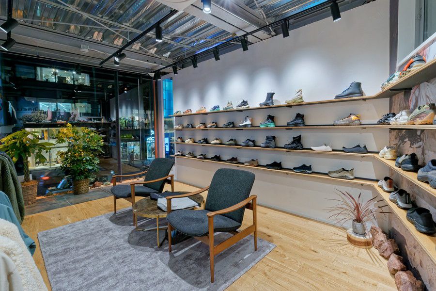 メレル 原宿 MERRELL HARAJUKU FLAGSHIP 2F店内の様子