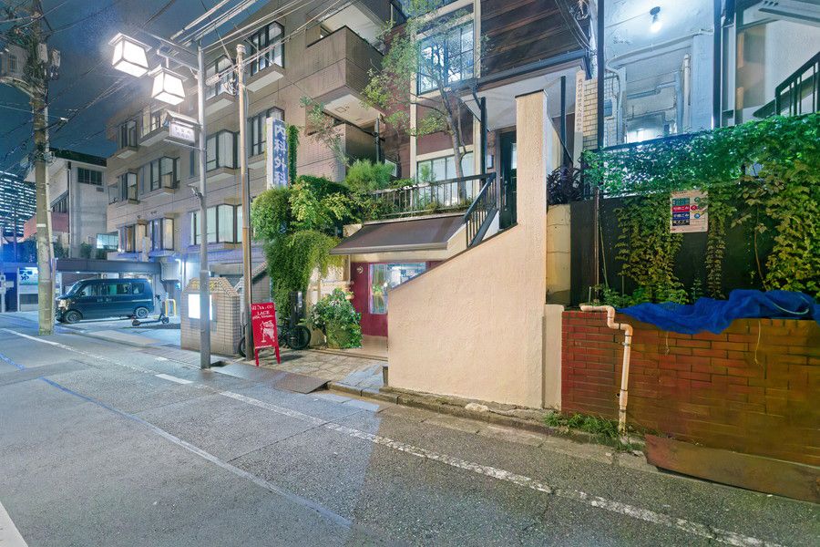 THE LACE CENTER(ザ レース センター)の周辺の様子