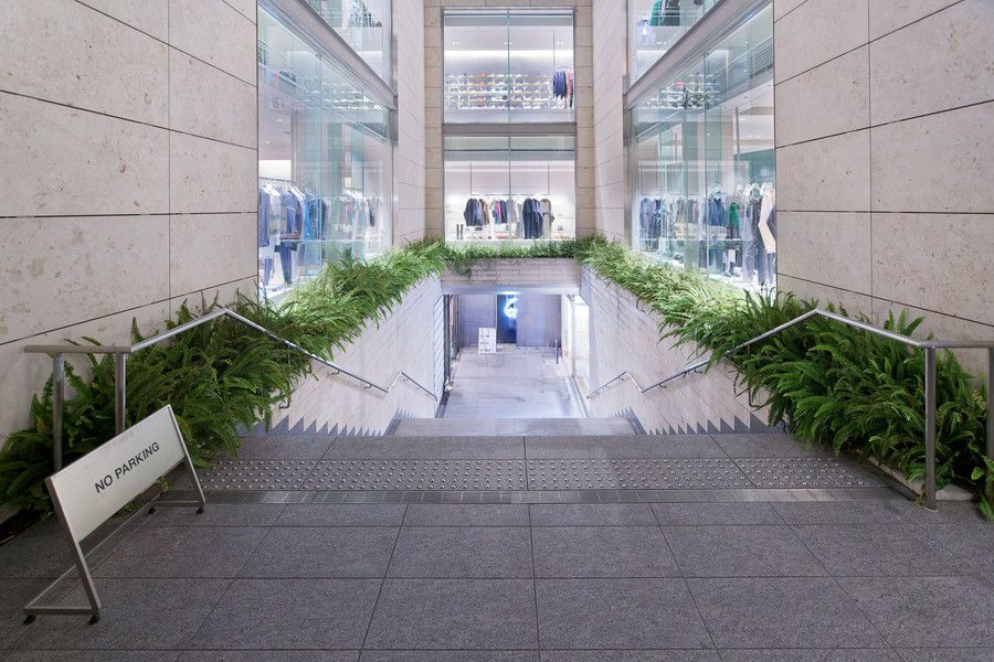 ROKU 青山への階段