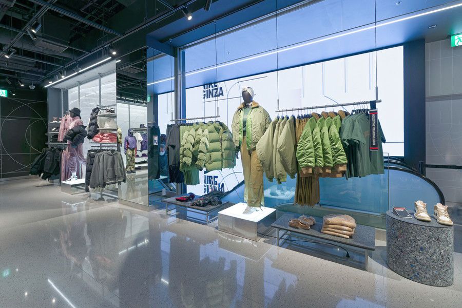 メンズのライフスタイルアパレルのコーナー