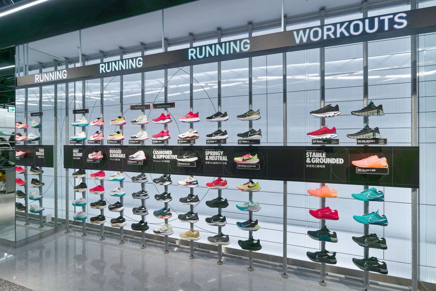 NIKE(ナイキ) 銀座のメンズのランニングシューズのコーナー
